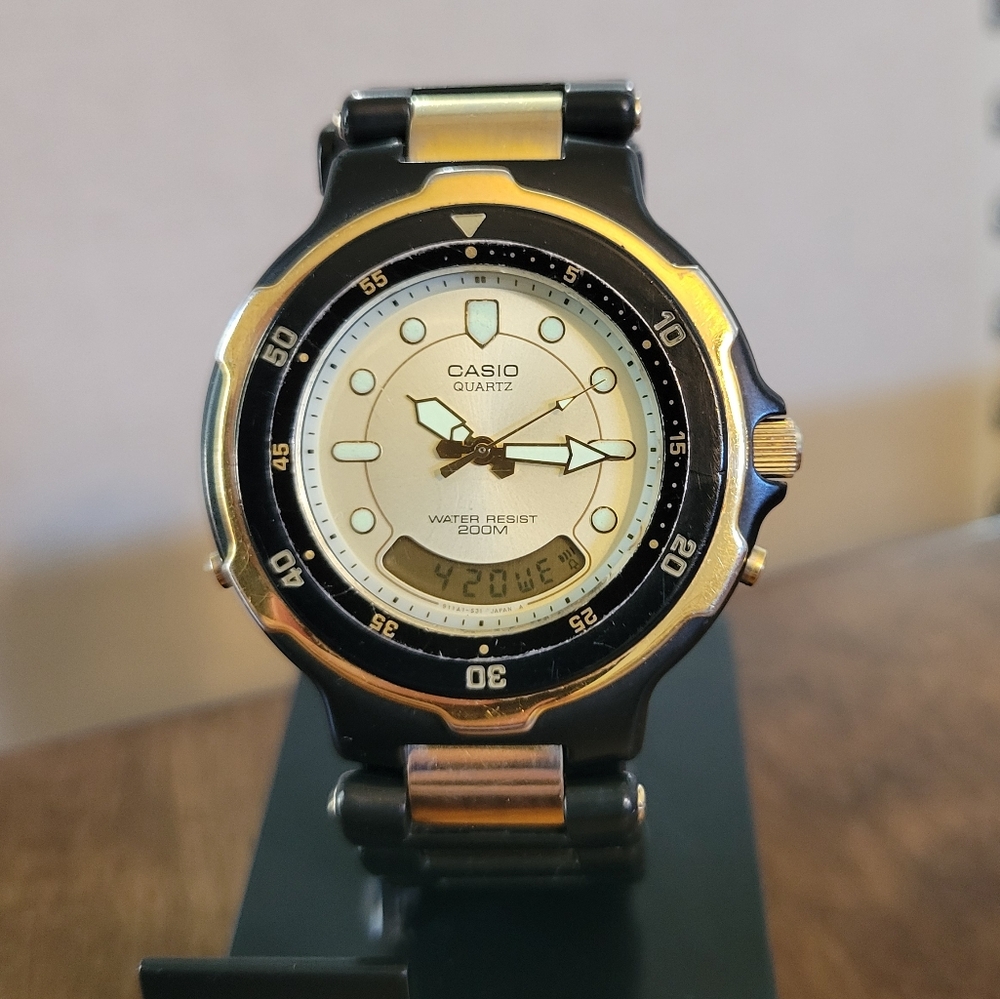 Very Rare Vintage Casio Ana/Digi Sport Watch - AW-400